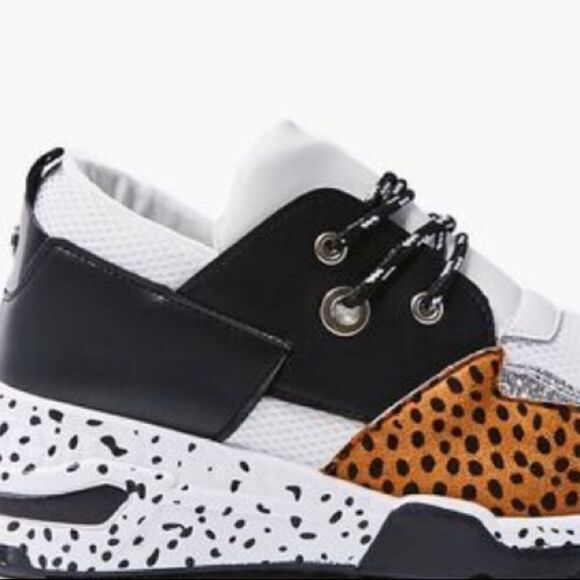 Cheetah Print Sneakers - Picture 2 of 4